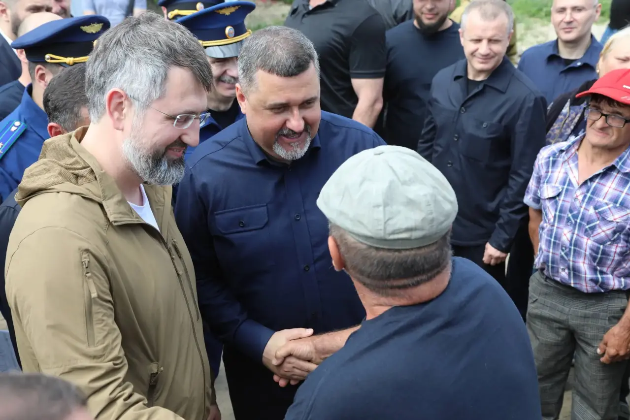 Фёдор Щукин посетил пострадавшие от паводка территории в Дербентском районе